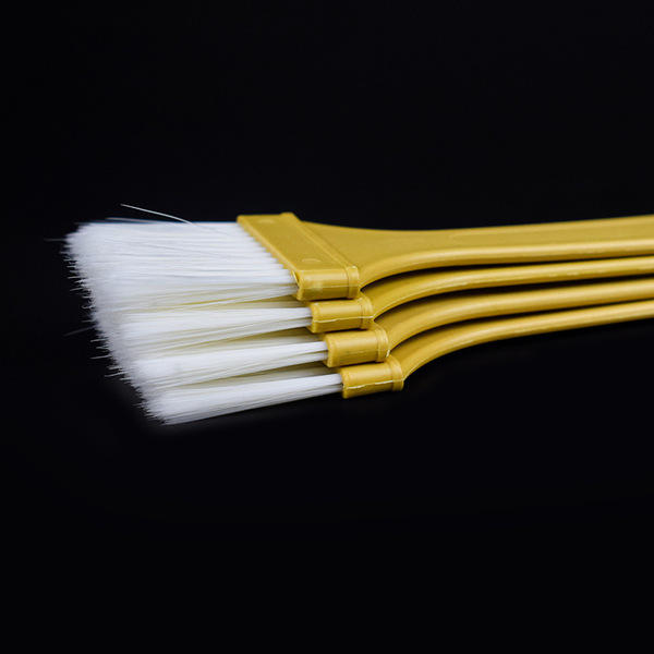 Plastic brush
