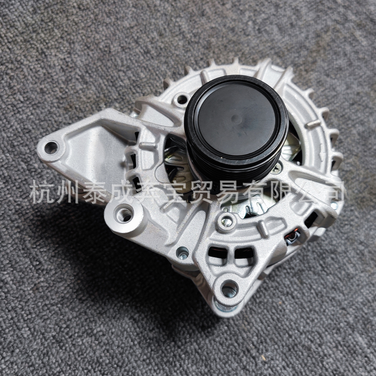 0009061503 Factory Stock Suitable for Mercedes-Benz 205E260C200 Generator A0009061503