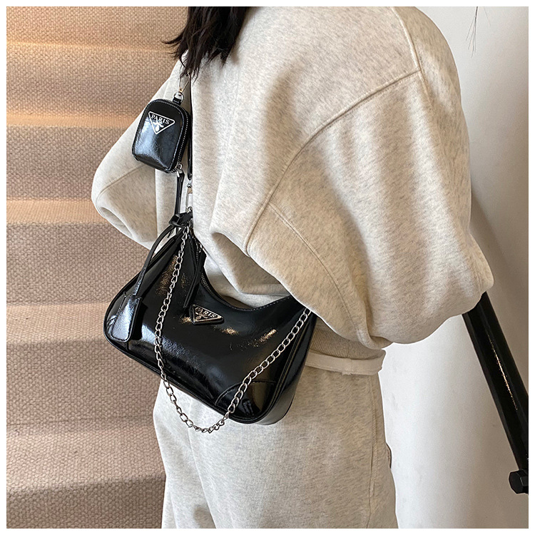 Bolso bandolera de lujo ligero para mujer Bolso de doble uso de ocio de cercanías Bolso de hombro de moda simple Nuevo bolso de alta gama de moda