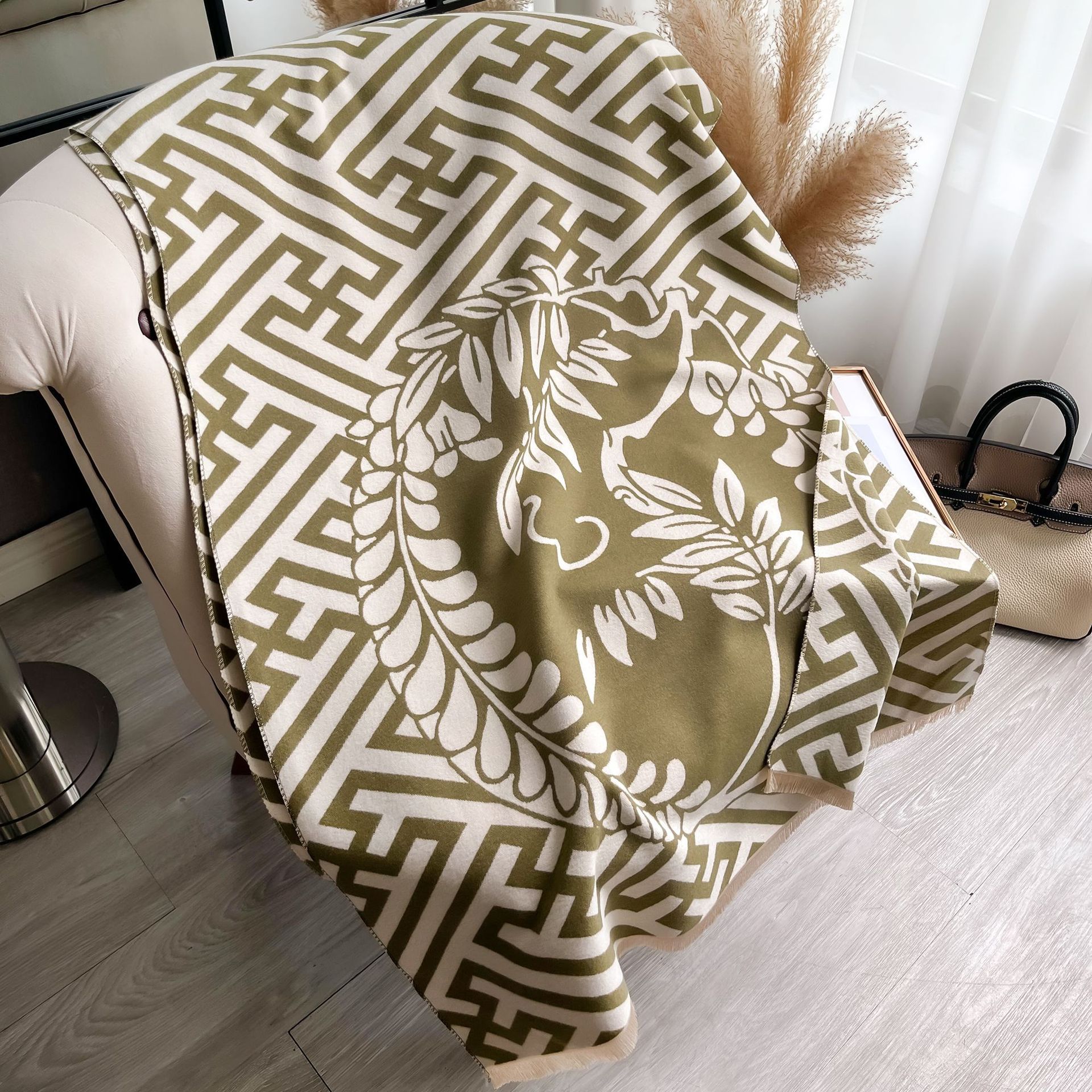 Floral retro bufandas de cashmere letras europeas y coreanas para mujeres calentamiento capa gruesa de doble uso largo abrigo