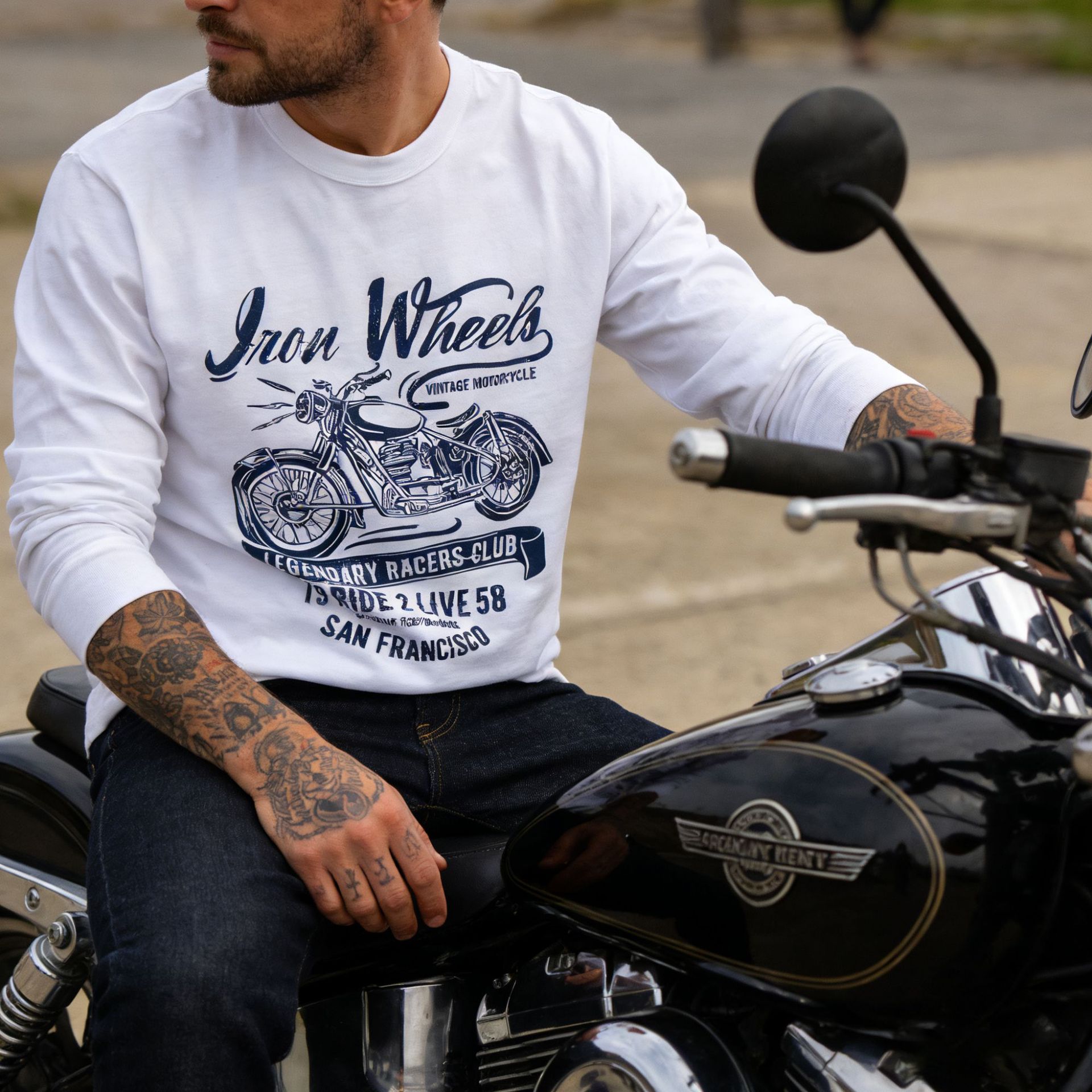 OKONKWO pesado 280g nacional de la moda de la motocicleta de la letra impresa Camiseta Americana retro Camiseta de manga larga TEE
