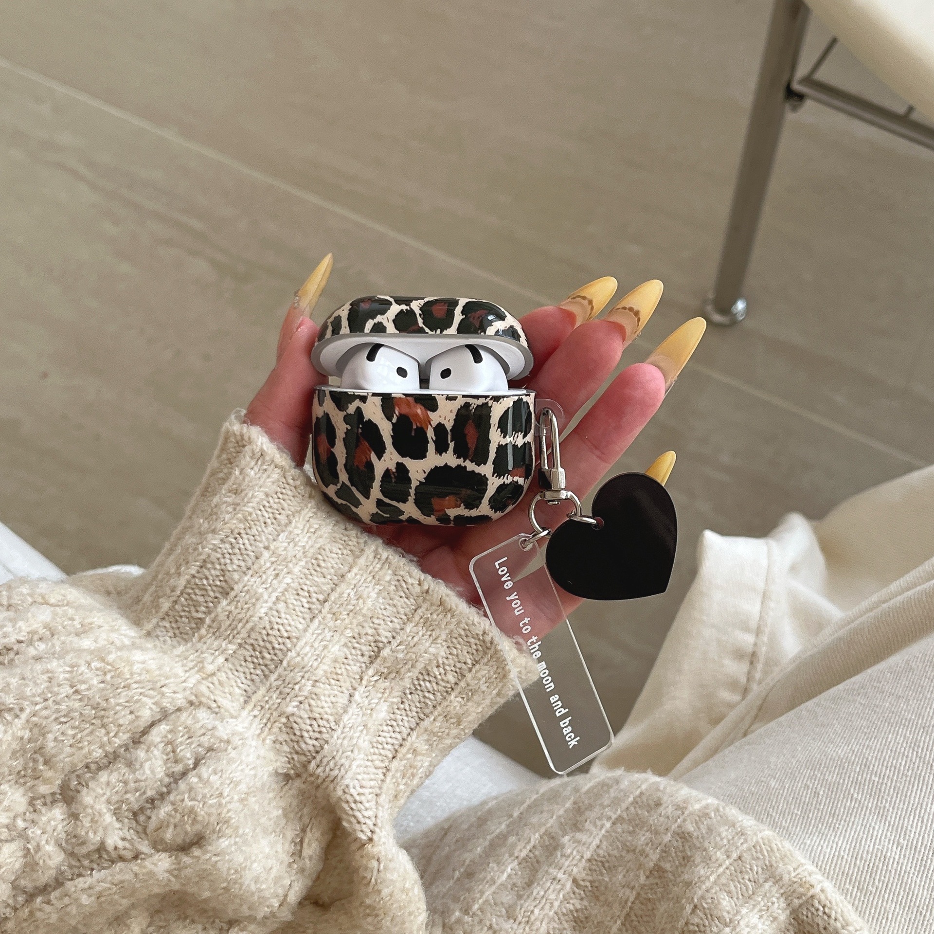 Coreano Otoño Invierno Black Brown Panther Cover AirPods4 Apple 1 / 2 generación inalámbrica Bluetooth auriculares