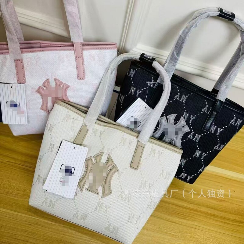 Korean Mlb Tote Bag New Model Full-Print Fashion Basket Handbag Lightweight Trendy Shoulder Bag Versatile Korean Mlb Tote Bag New Model Full-Print Fashion Basket Handbag Lightweight Trendy Shoulder Bag Versatile
