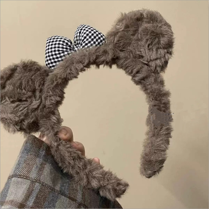 FG184 - Peluche con lazo a cuadros negro