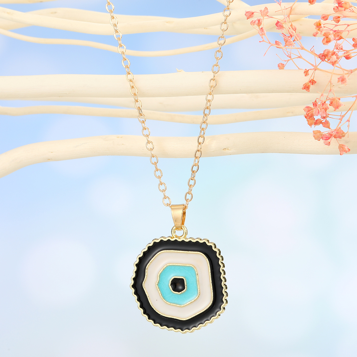 fashion demon eye pendant necklace