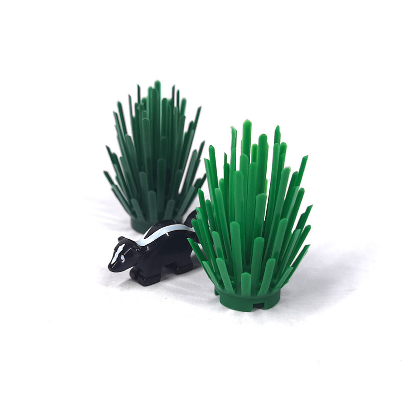 Velos cross-border small particles assembling MOC building blocks 24227 skunk animal scene decoration forest toys