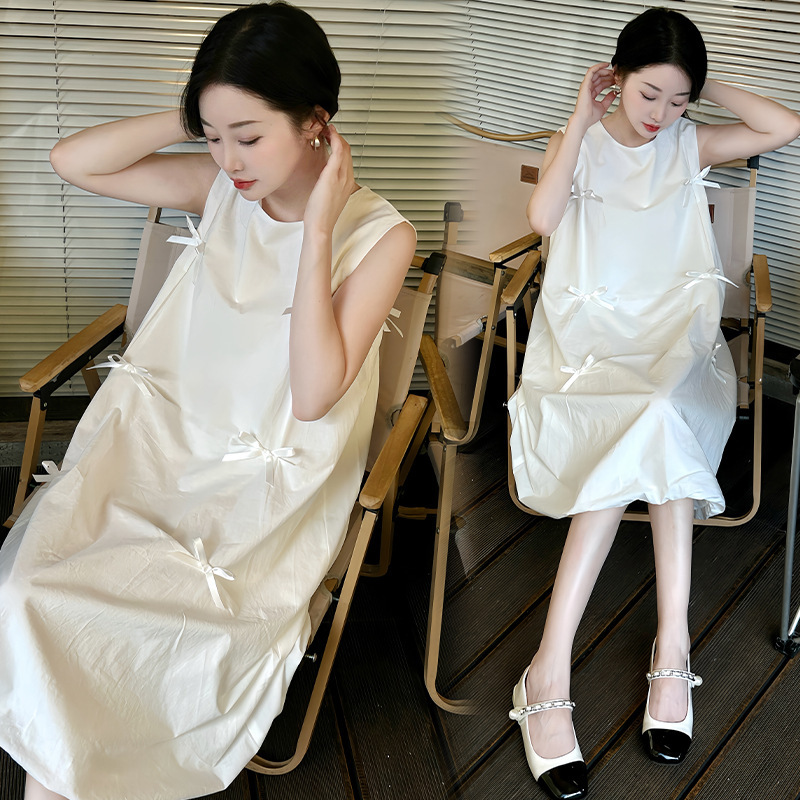 Sleeveless Vest Dress for Pregnant Women, Loose Fit for Petite Figures, Slimming and Elegant, Perfect for Casual Vacations