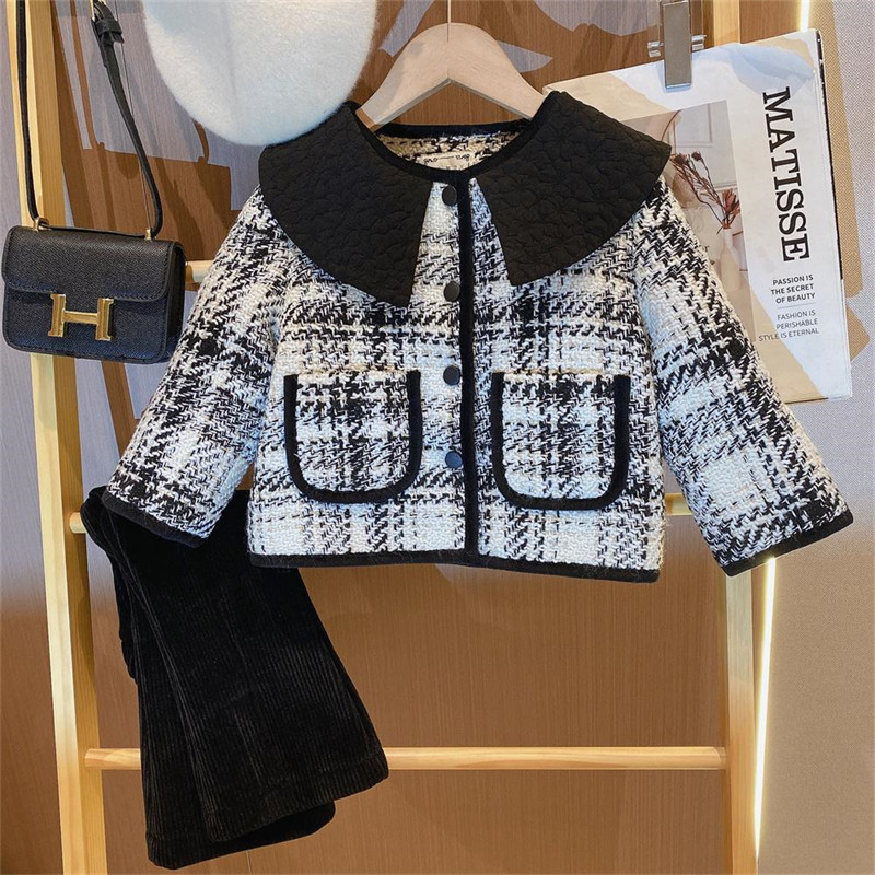 Nuova versione coreana per bambini 2023 inverno ragazza piccolo cappotto profumato giacca in cotone con colletto ribaltabile scozzese caldo_voghion.com