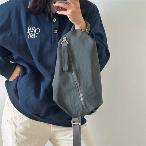 Multifunctional Crossbody Bag for Men and Women, Lightweight Casual Single-shoulder Bag, Hand-held Bag, Yoga and Fitness Bag, Cycling Backpack, Large Capacity