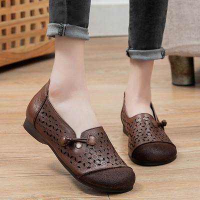 2021夏新款民族风复古真皮圆头现货镂空凉鞋平跟软底洞洞鞋妈妈鞋