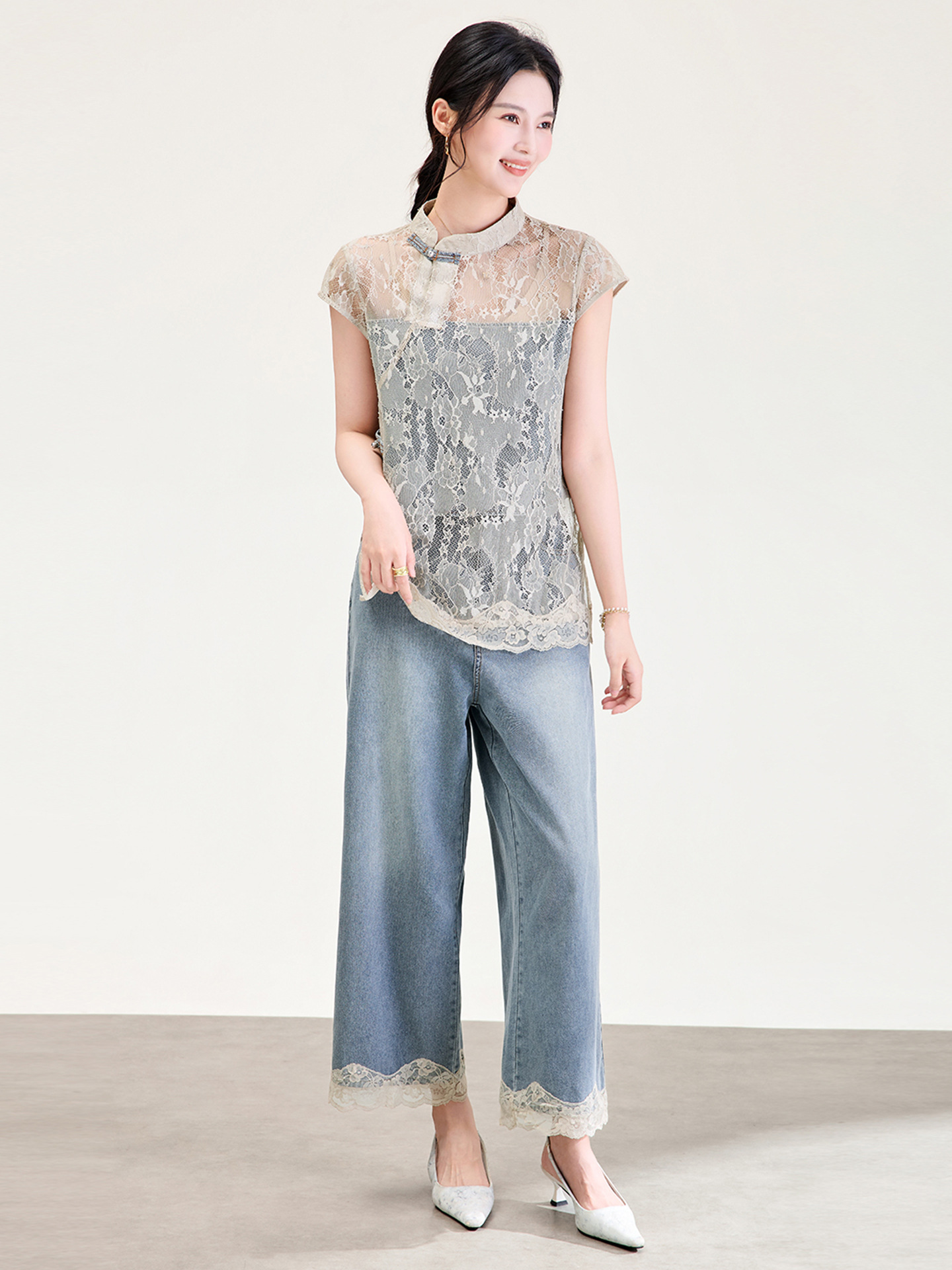 Bộ áo ren phối quần jeans nữ phong cách Trung Hoa mùa hè — màu kaki