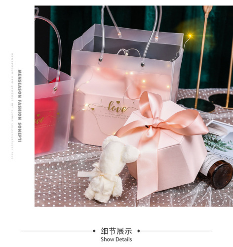 Universal jewelry, cosmetics, and gift bag, pink clothing gift packaging, hand-held paper bag.