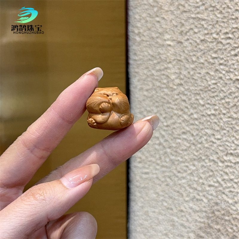 Old Peach Wood Cat-Shaped DIY Accessories Handmade Woven Bracelet Pendant Beads Crafts Accessories Spacer Beads Jewelry