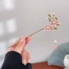 Розовые двойные цветы, жемчужные кисточки, заколка