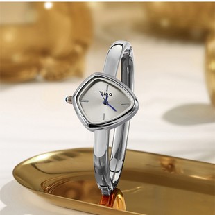 ���Q�¿����C�� ���r�и߼���Ůʿ�ֱ� ֱ���羳�ֱ�Ů���s���|