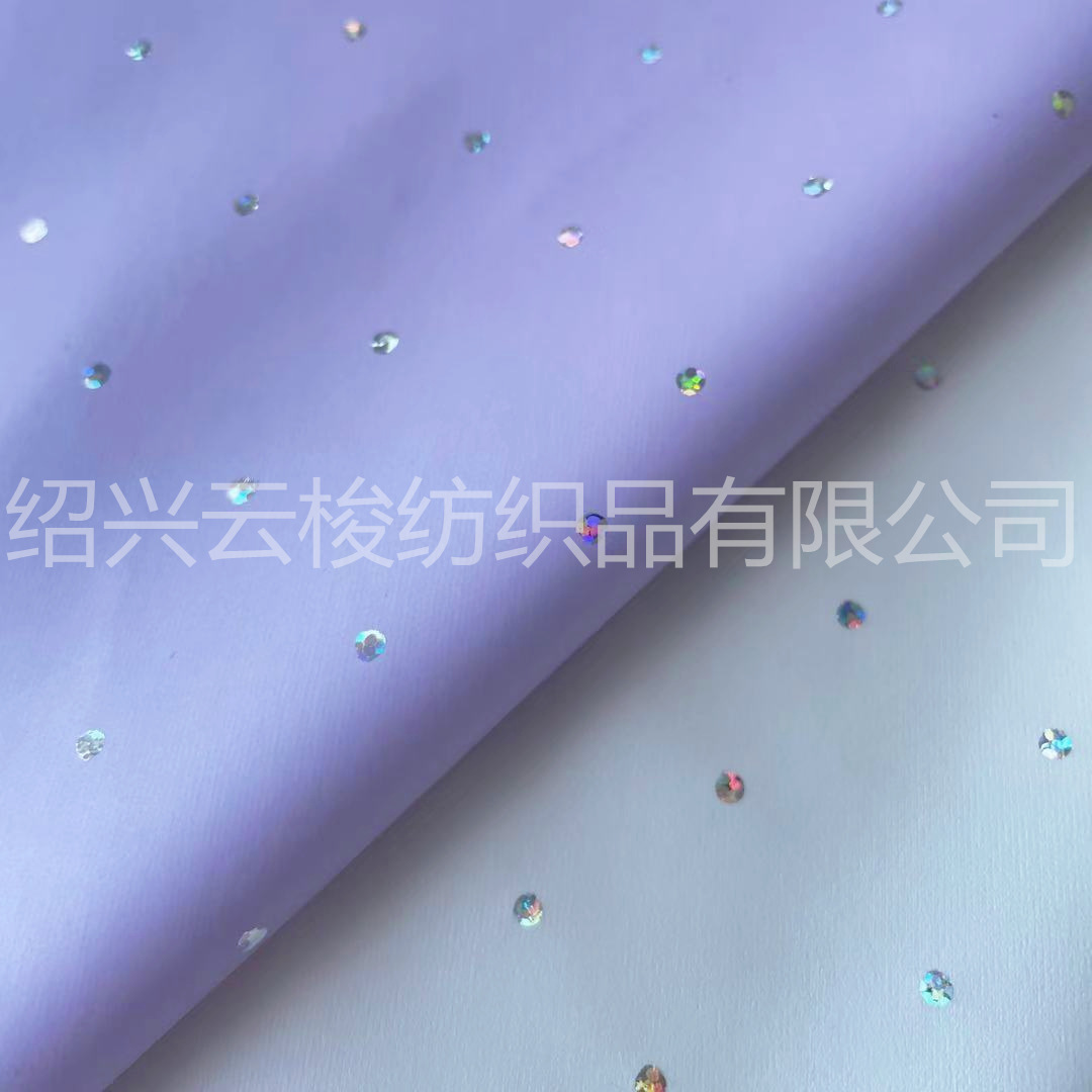 童装PU  珠光色雾面革 镭射闪点印花  欧洲出口品质 雨衣夹克面料