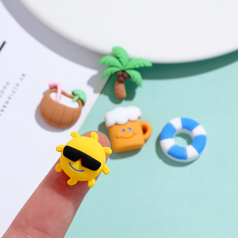 Cartoon small beach cream phone case