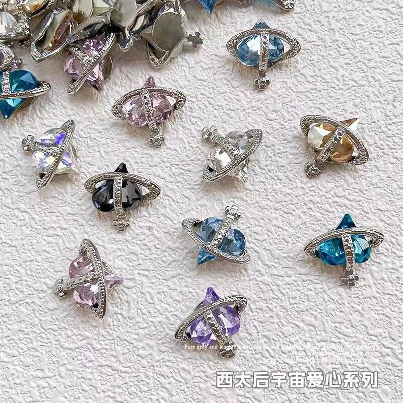 Nail Art Super Flash Queen Mother's Crooked Heart Zircon Nail Decoration Flash Diamond Metal Flash Butterfly Sticker Jewelry Small Accessories