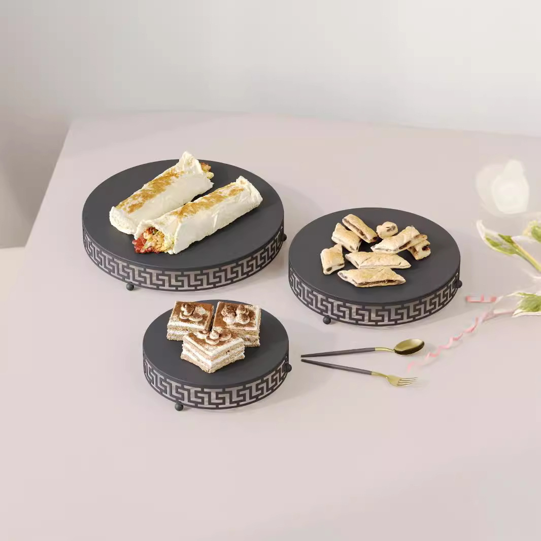Accesorios de boda, mesa de postres, decoración, tienda de postres, soporte para pasteles de dim sum, soporte para pasteles hueco dorado creativo europeo, se puede establecer image 4