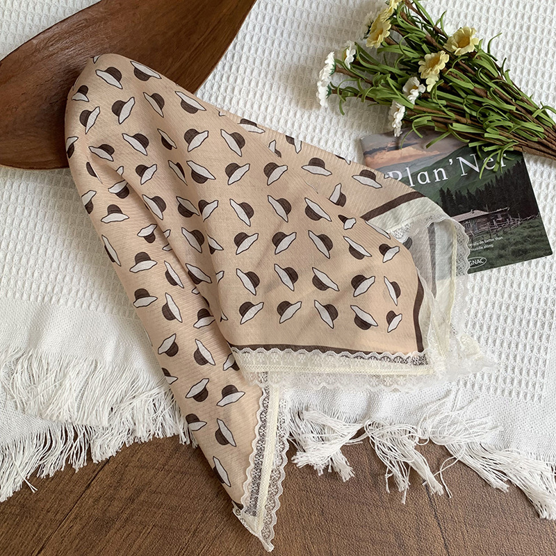 Bufanda de seda, bufanda cuadrada pequeña, sensación de alta calidad, nuevo pañuelo de encaje francés, diadema pastoral femenina de verano, cinta para el cabello atada