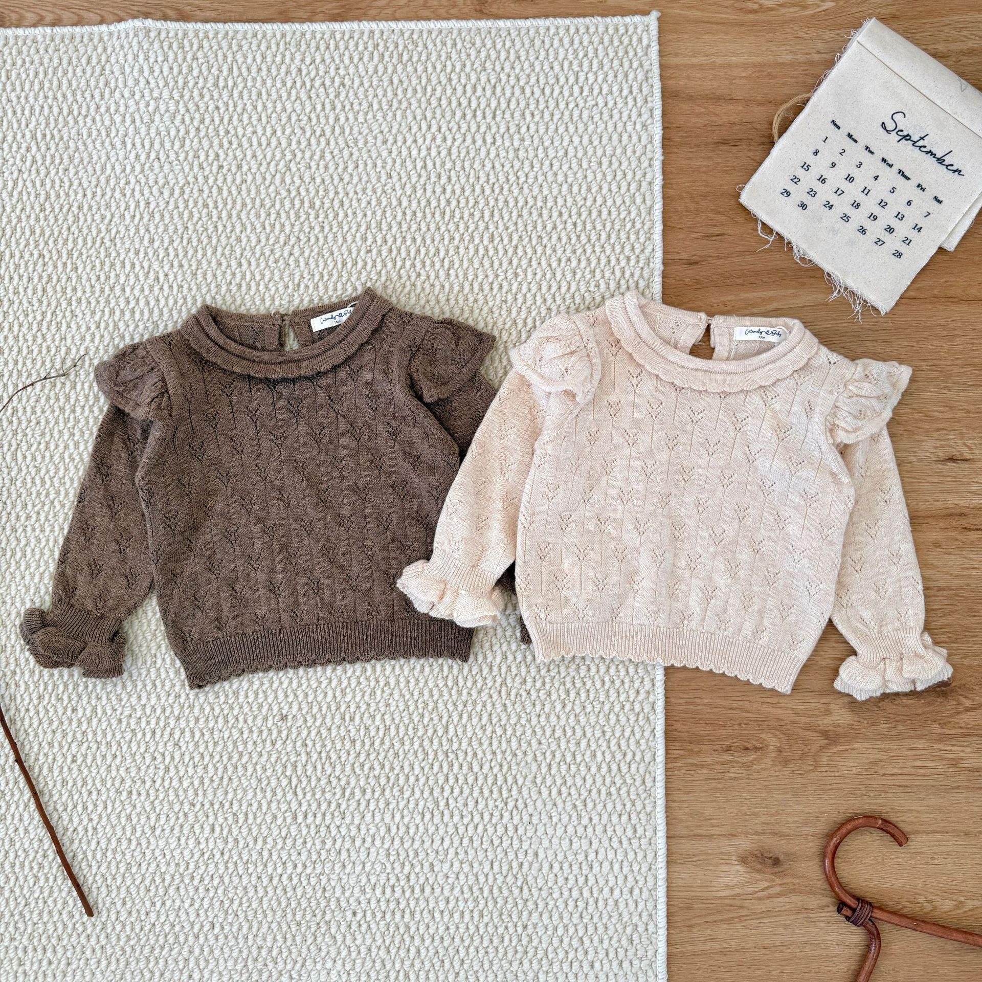 Knitted sweater girl's