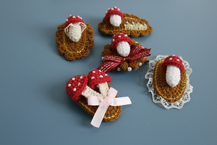 10g Weight Hair Clip Hair Accessories Type 1 Piece Quantity Casual, Daily Occasion yarn Material Mushroom Pattern All Seasons Season Women's Gender Cute, Sweet Style Cute Sweet Women's Mushroom Yarn Hair Clip 1