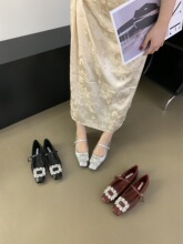 法式温柔风粗跟单鞋子女春秋新款水钻方扣玛丽珍大码女鞋晚晚鞋