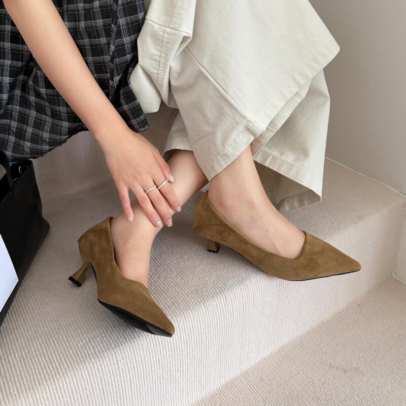 Pointed-Toe Suede Stiletto High Heels for Women, 2026 Spring New Style, Simple and Versatile Shallow-Mouthed Professional Commuter Shoes