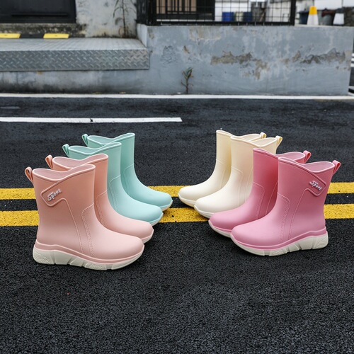 Fashionable Women's Mid-Center Waterproof Slip-Resistant Outdoor Wear Durable Rain Boots Kitchen Car Wash Student Thick Sole Waterproof Shoes for Women