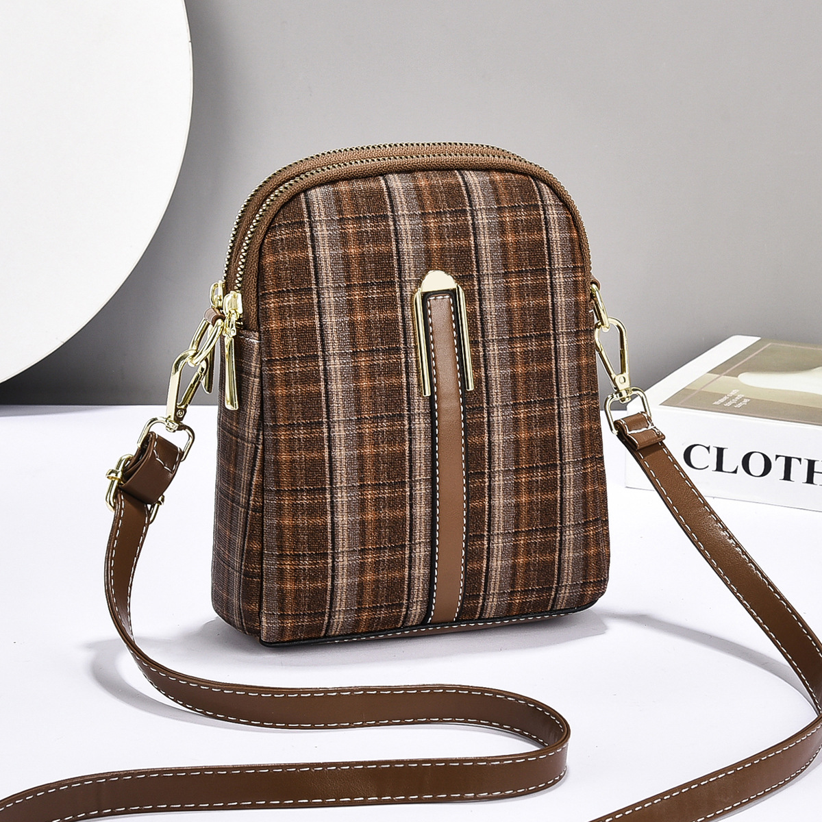 Mobile Phone Bag for Women 2026 Summer New Style Mini Small Bag Fashionable Vertical Soft Leather Shoulder Crossbody Bag Coin Purse for Women