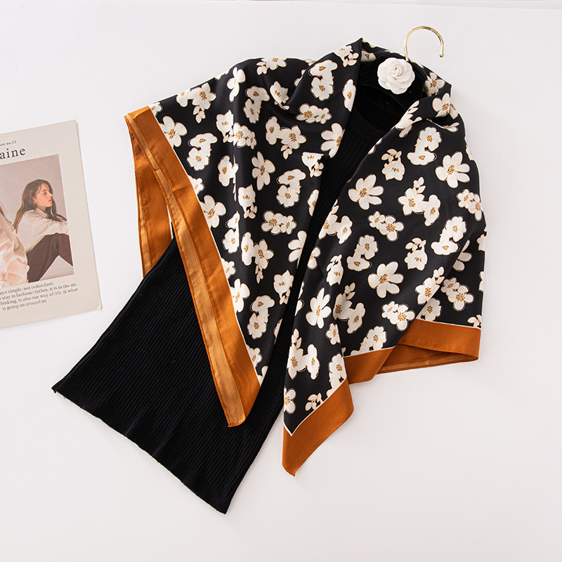 Women's Gender Printing Design Women's Elegant Flower Twill Satin Printing Silk Scarf