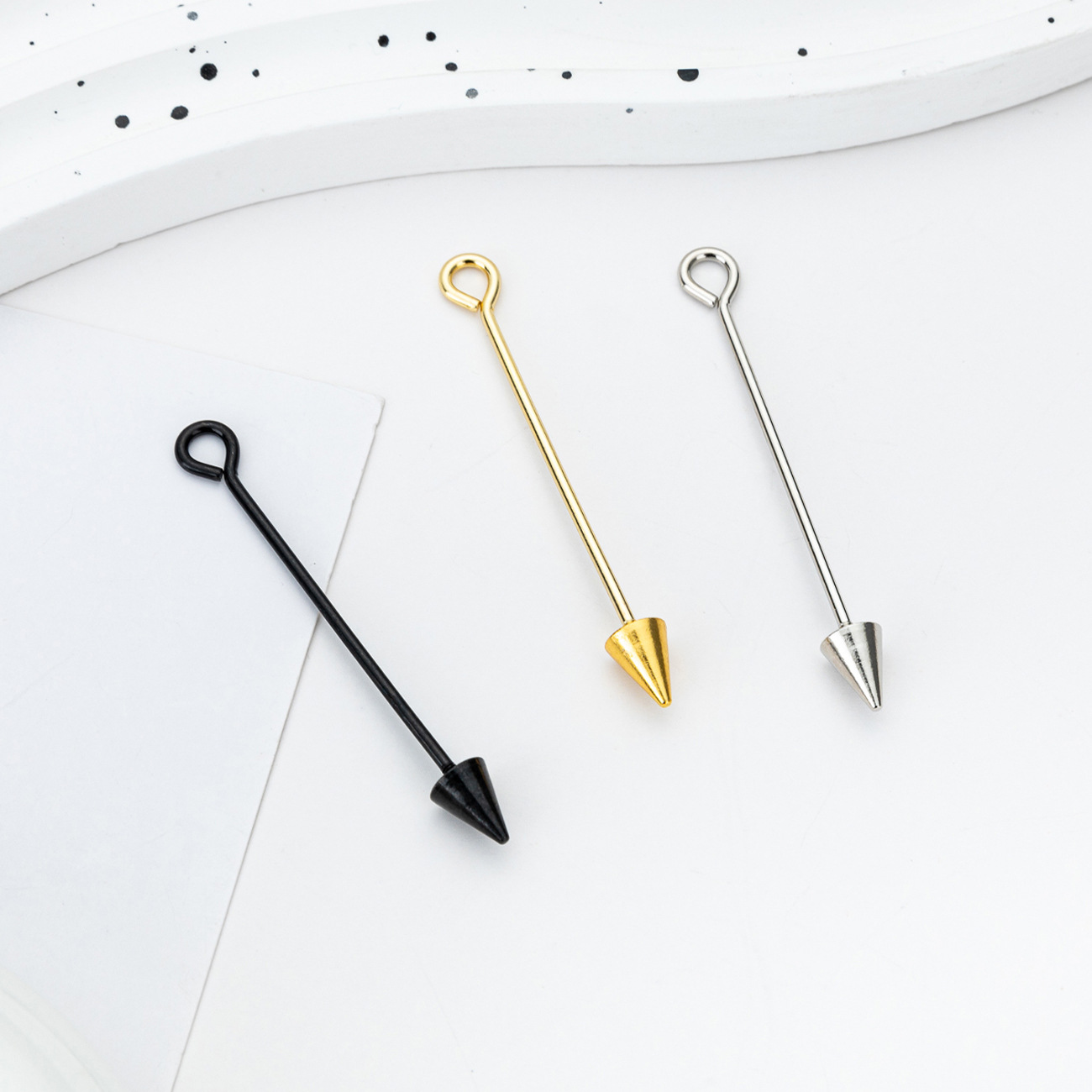 Poste con cuentas de bricolaje collar colgante colgante pendiente joyería cono de metal multicolor poste con cuentas spot al por mayor