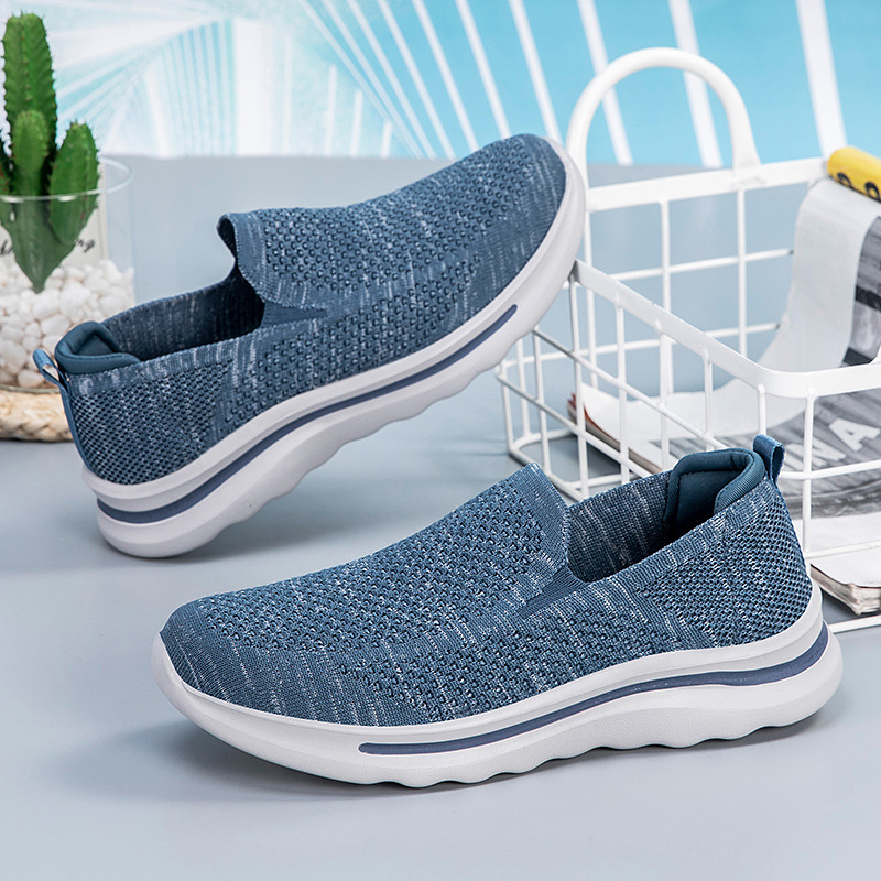 Nuevos zapatos deportivos transfronterizos de madres anti-deslizantes, zapatos de malla de mediana edad y madres