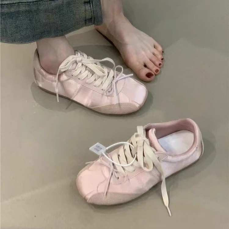 Versión de piel de vaca ~ Ballet bowknot retro todo-fósforo color de contraste alemán zapatos de entrenamiento mujer suela suave estilo deportivo cómodo zapatos casuales