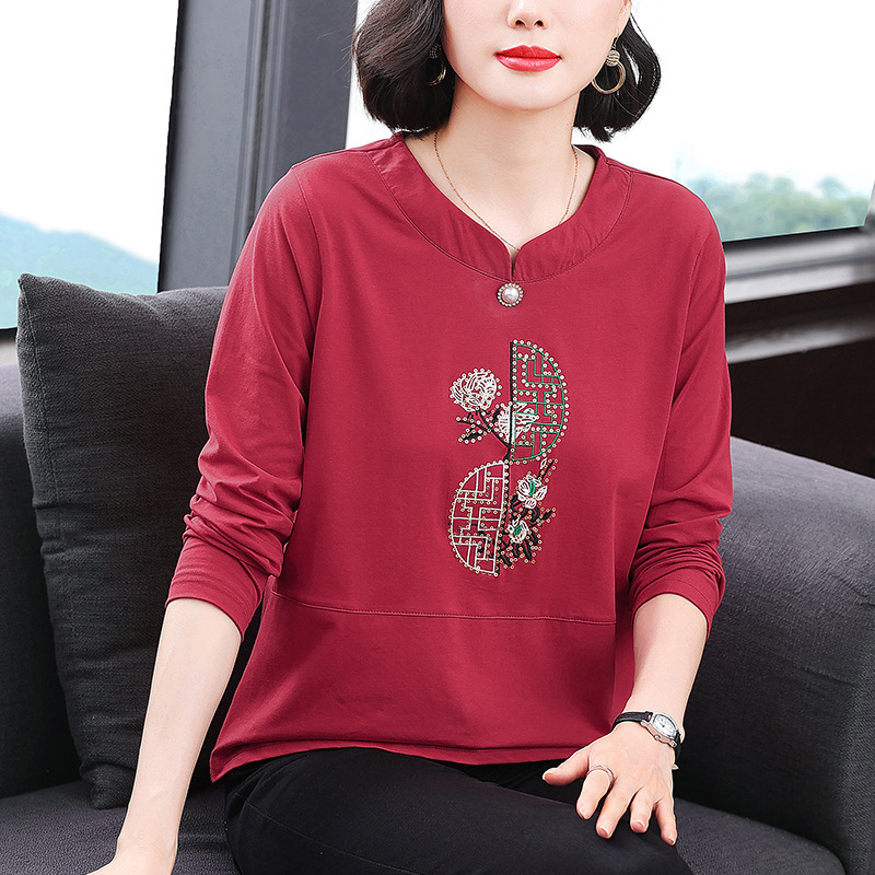 Middle-aged and Old Mother's Spring and Autumn Loose plus size T-shirt Women's Western-style Embroidered Sequin Long-sleeved New Chinese Style National Style Top Middle-aged and Old Mother's Spring and Autumn Loose plus size T-shirt Women's Western-style Embroidered Sequin Long-sleeved New Chinese Style National Style Top