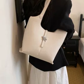 女士单肩包;儿童单肩包;女士斜挎包