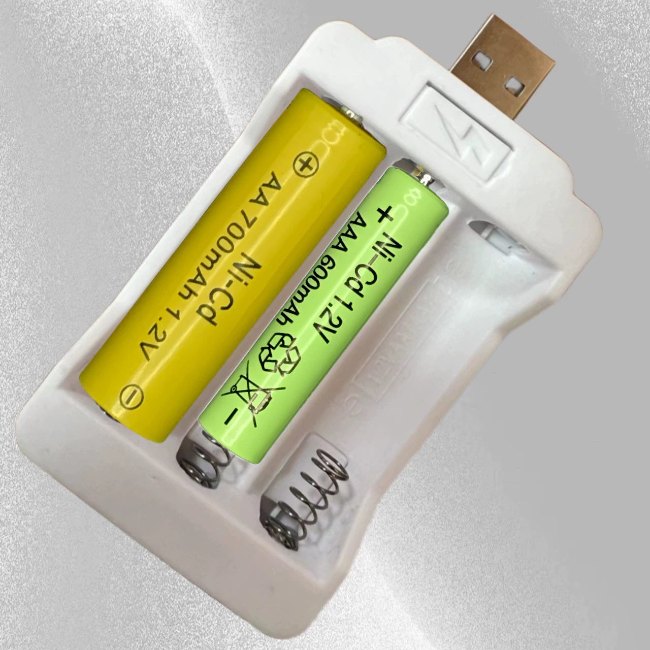 Зарядное устройство для электронной коммерции, 2/3/4 слота, прямое подключение, для никель-кадмиевых аккумуляторов AA/AAA, в наличии