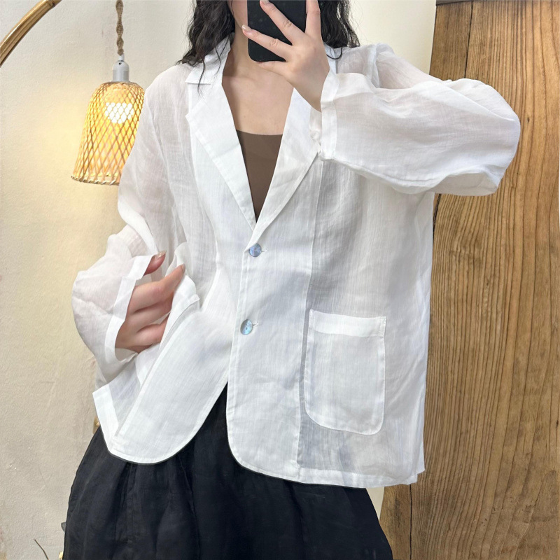 Artistic and Casual Retro-Style Blazer with Buttons, Loose Fit, Slimming, Versatile Artistic and Casual Retro-Style Blazer with Buttons, Loose Fit, Slimming, Versatile