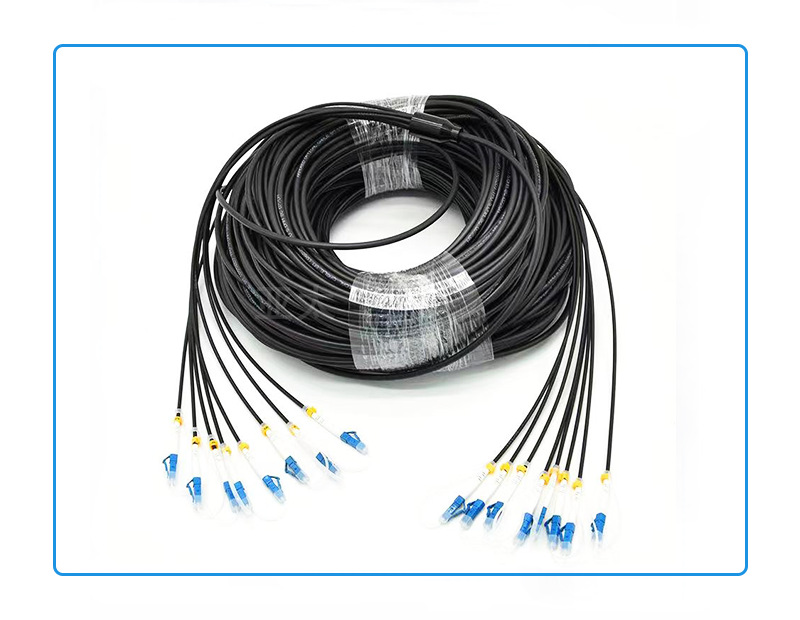 光纤跳线产品实拍图-黑色样图4.png