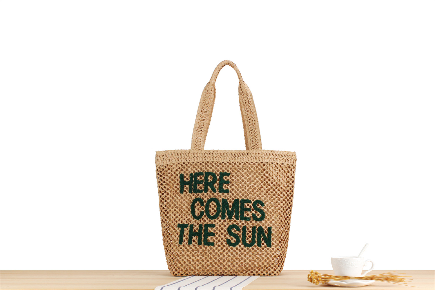 Femmes Plage Style Classique Lettre Papier Sac De Courses display picture 4