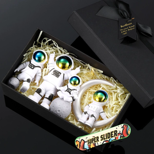 Set, gift box, skateboard, gradient