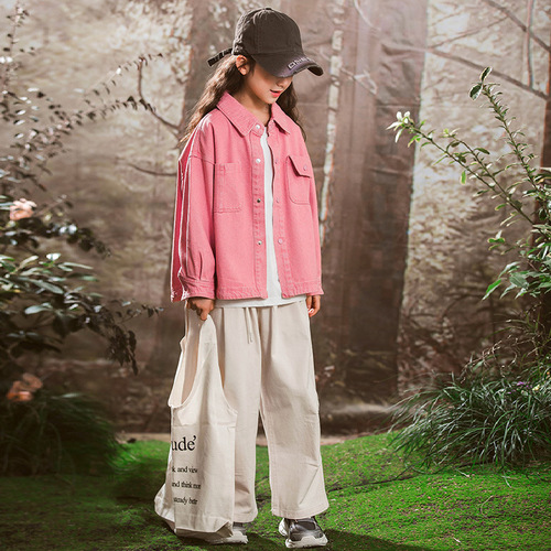 Girls' denim jacket spring clothing 2024 new children's tops stylish and fashionable middle and large children's spring and autumn denim shirts 