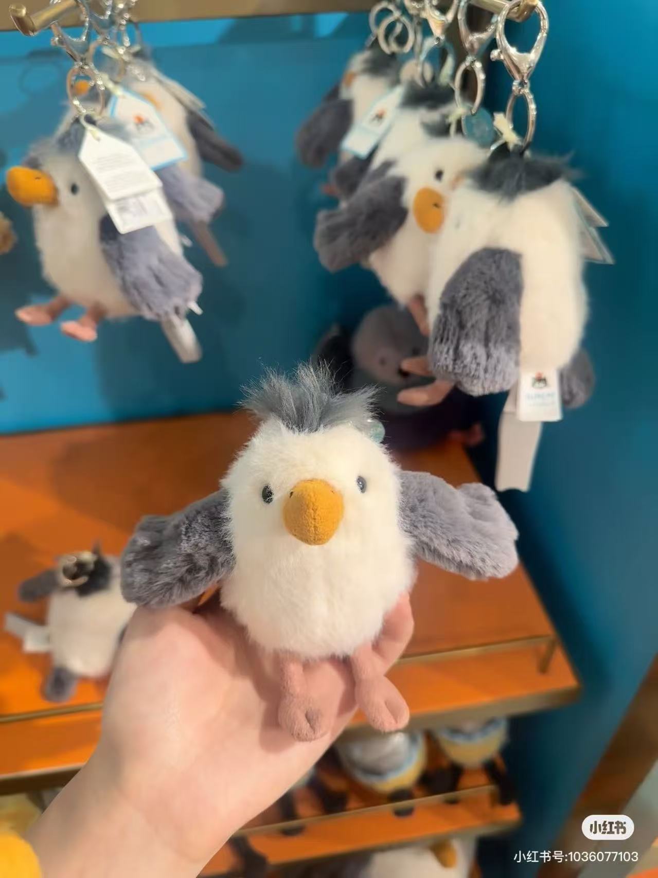 Seagull pendant