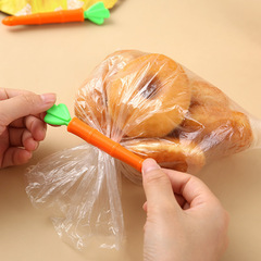 Creative cute carrot-shaped food storage clips, cartoon snack moisture-proof seal clips, magnetic fridge magnets with storage boxes