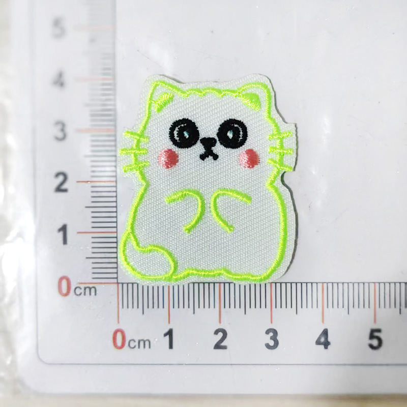 Animal dibujos animados bordado bordado pegatinas de tela pegatinas de espalda pegatinas de bordado de computadora pegatinas de ropa bolsas pegatinas de agujeros pegatinas de parche sello de tela decoración