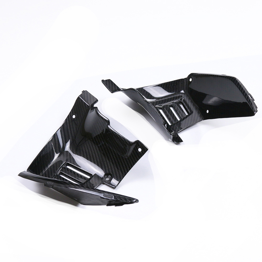 Suitable for CFMOTO spring wind 800NK sharp + modified carbon fiber shell parts fuel tank forward gas decorative plate