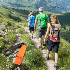 Outdoor safety survival whistle hiking wild camping accessories mountaineering hook whistle camping supplies marine whistle