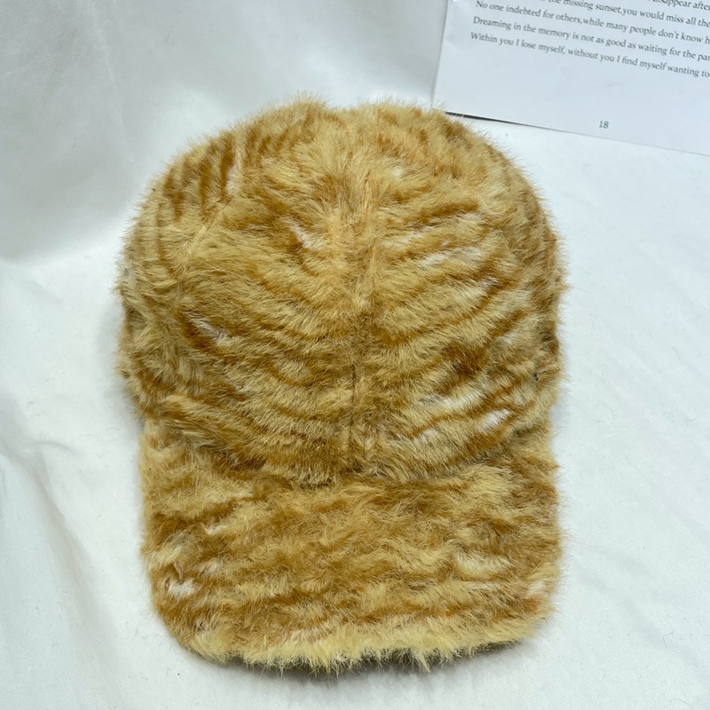 Moda coreana de leopardo tigre gorra de béisbol de peluche para mujeres otoño invierno moda retro gorra de lengua casual gorra caliente