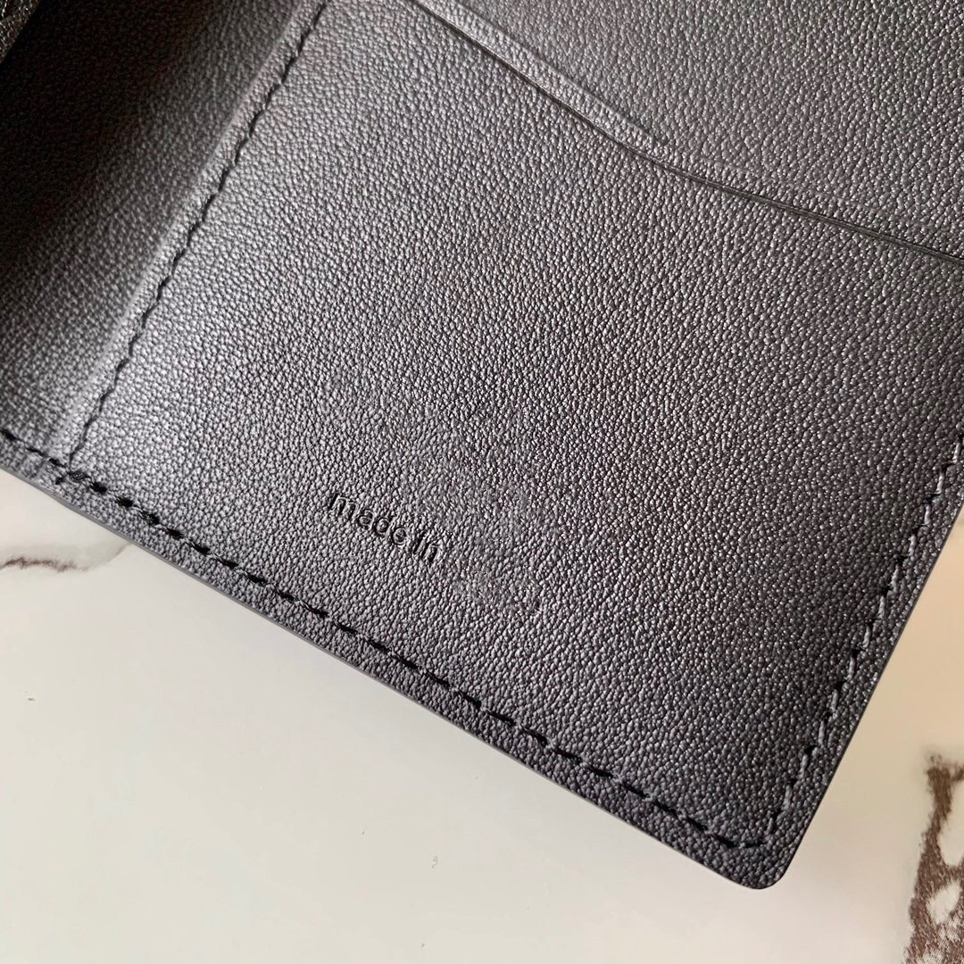 Portefeuille homme en cuir de vachette souple, pliable horizontal, style papa, avec technologie NFC et finition acier de haute qualité._voghion.com