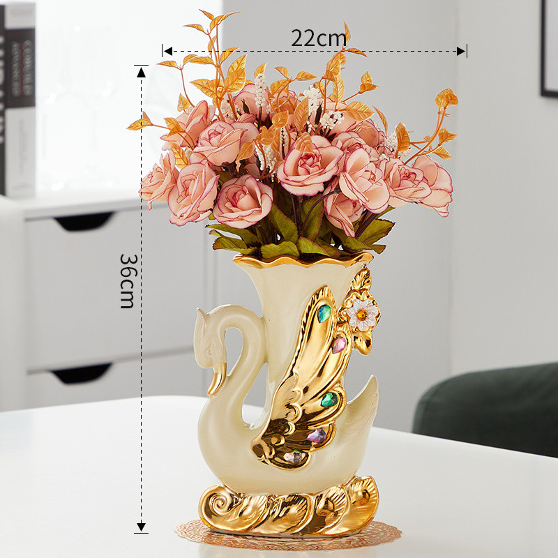 백조 꽃병 오른쪽 + 투명한 빨간 장미